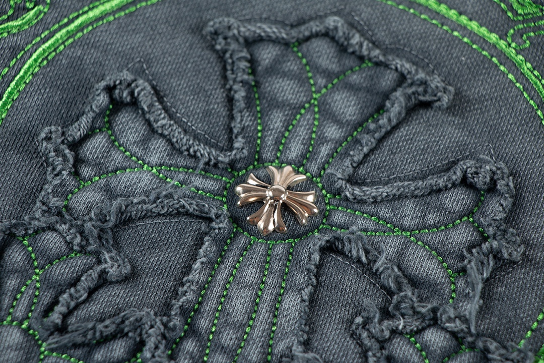 【CHROME HEARTS 公式旗艦店】クロムハーツ  丸首の衛衣  スウェットご好評に付き再入荷！