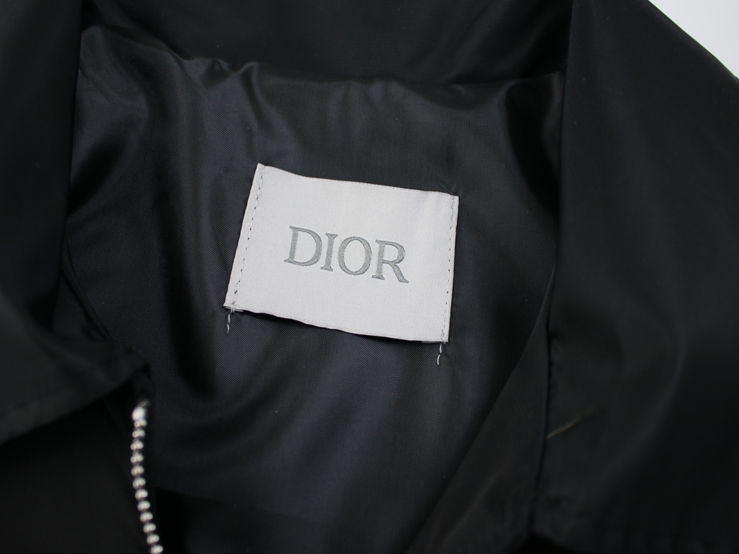 【DIOR  公式旗艦店】ディオール   ジャケット着 好評に付き再入荷！ 240923