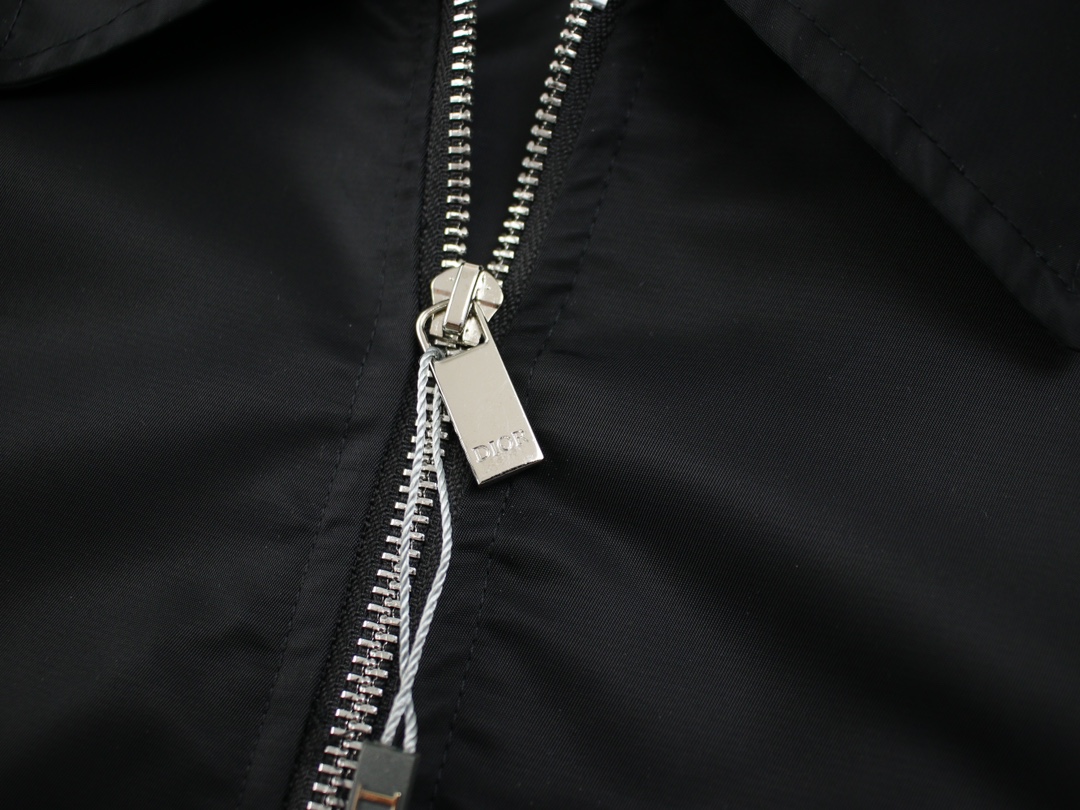 【DIOR  公式旗艦店】ディオール   ジャケット着 好評に付き再入荷！ 240923