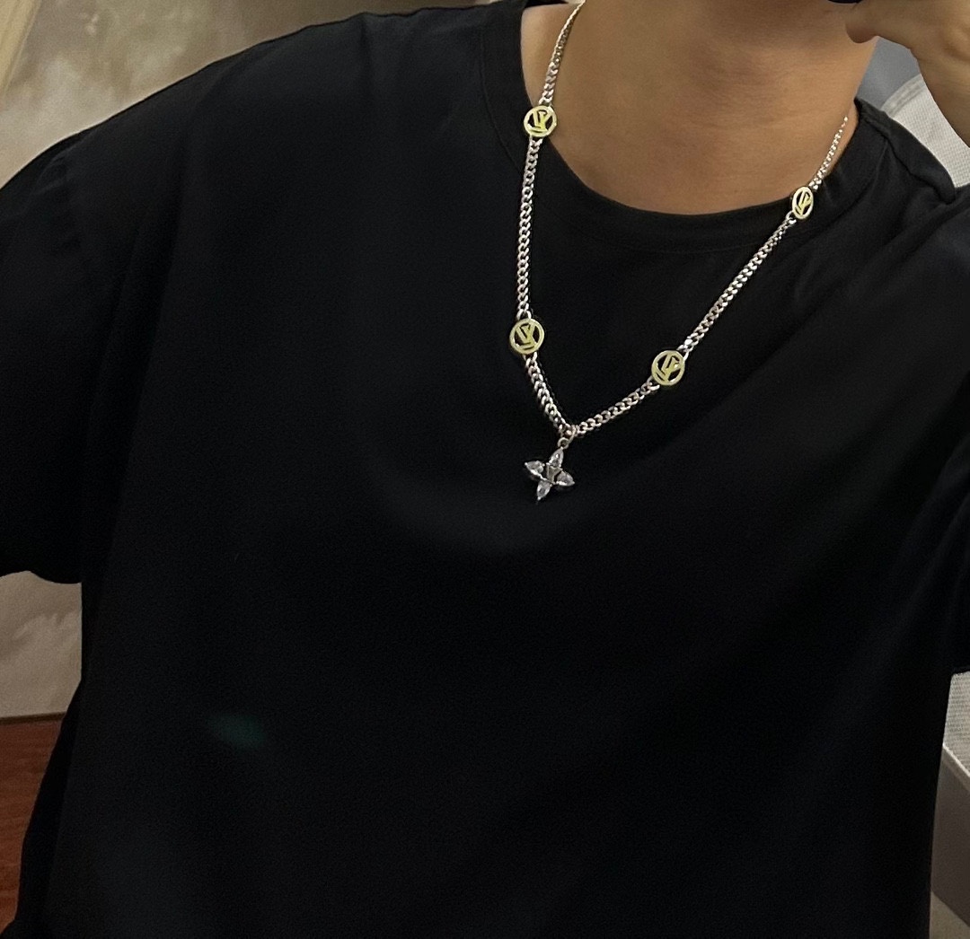 【LOUIS VUITTON】ネックレス、新しいネックレス万能シンプルファッションオーナメント 240813