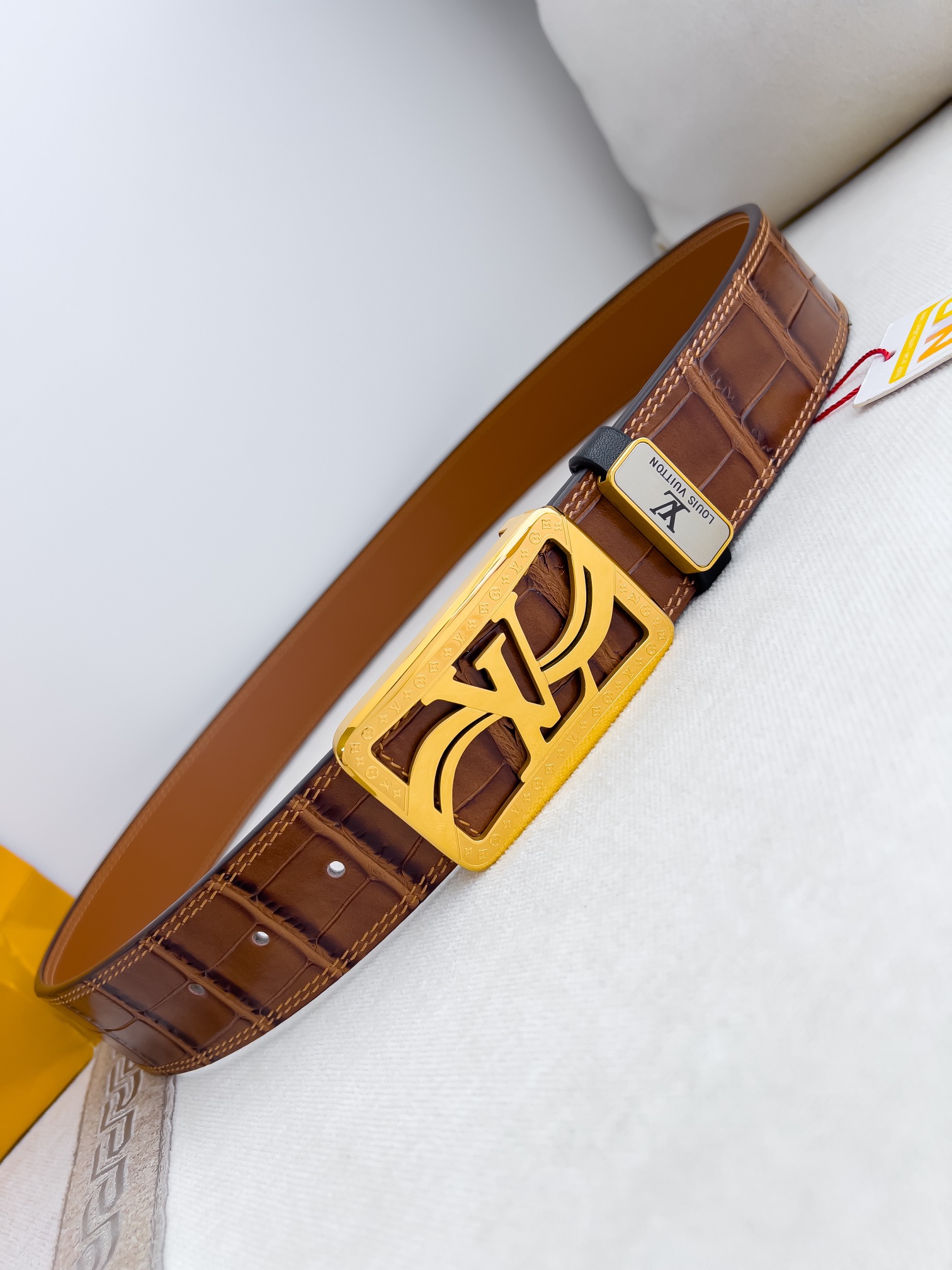 LV【LOUIS VUITTON】(ルイヴィトン) 3.8cmベルト メンズ  240903