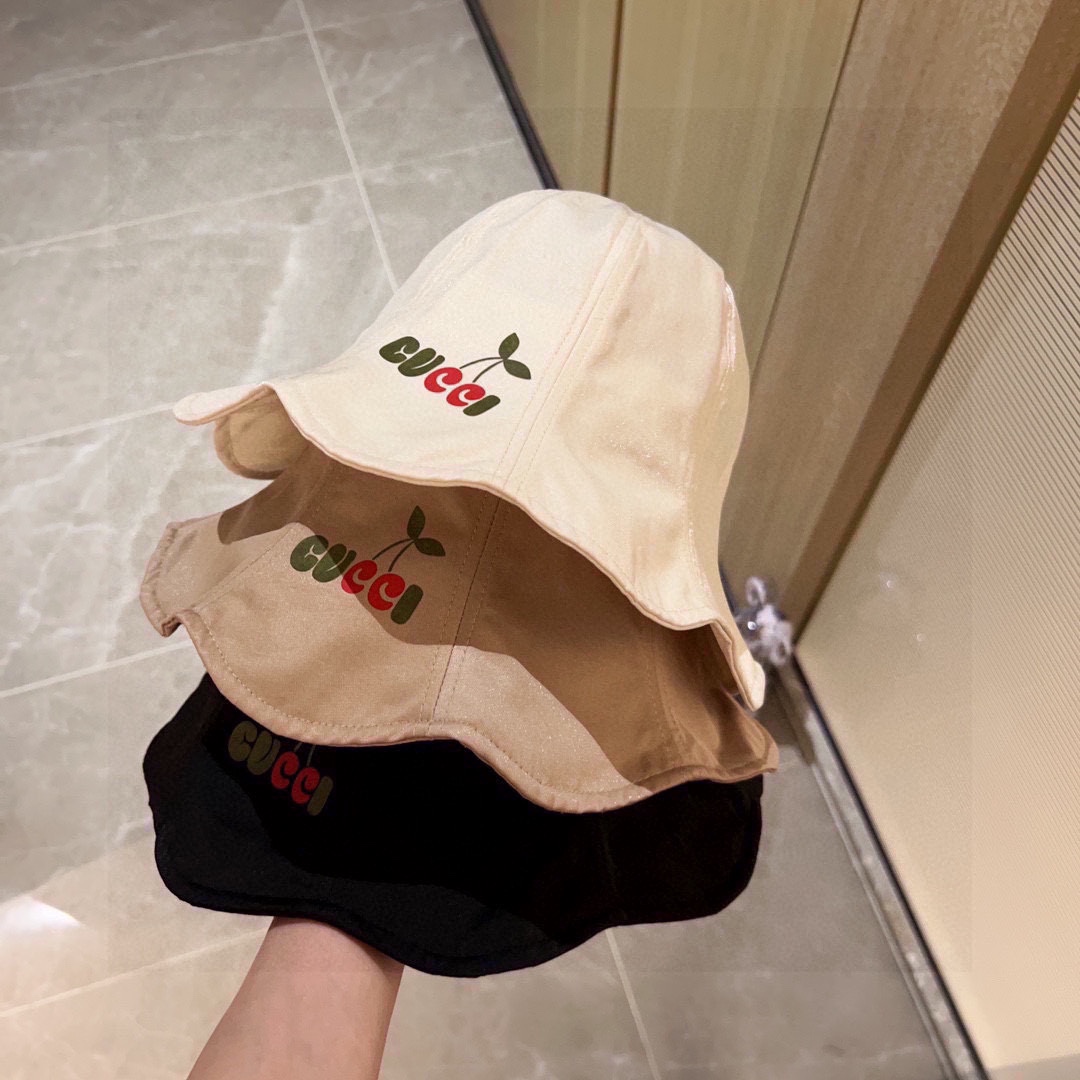 GUCCI(グッチ)フィッシャーマンズハット 240904