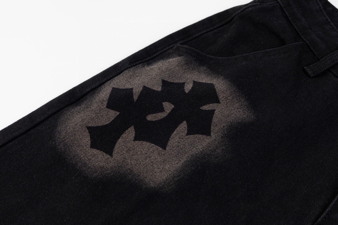 【CHROME HEARTS  公式旗艦店】クロムハーツ  ジーパン  ご好評に付き再入荷  240830