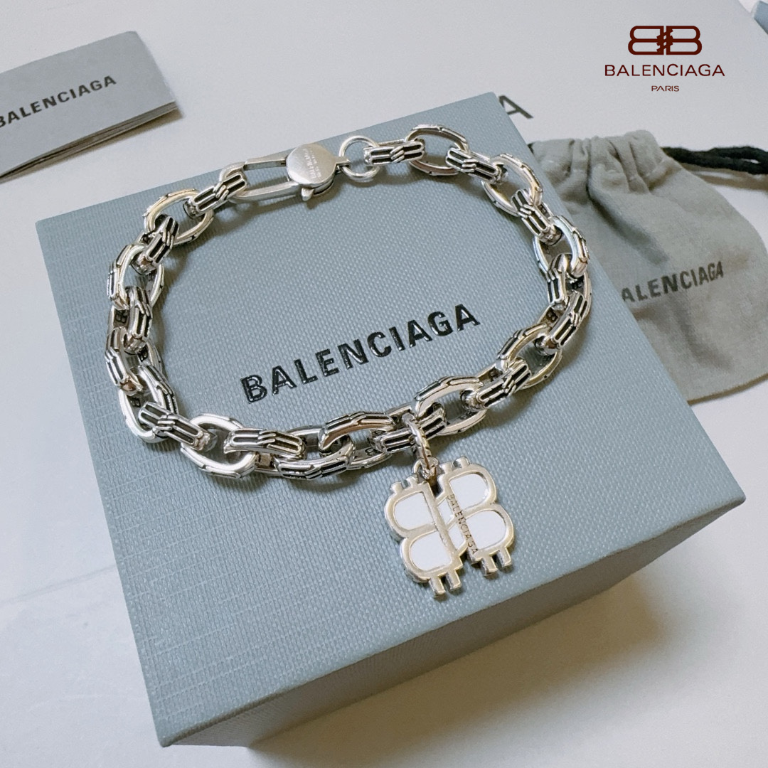 【BALENCIAGA】ブレスレット、ファッションシンプルなスタイル  240814