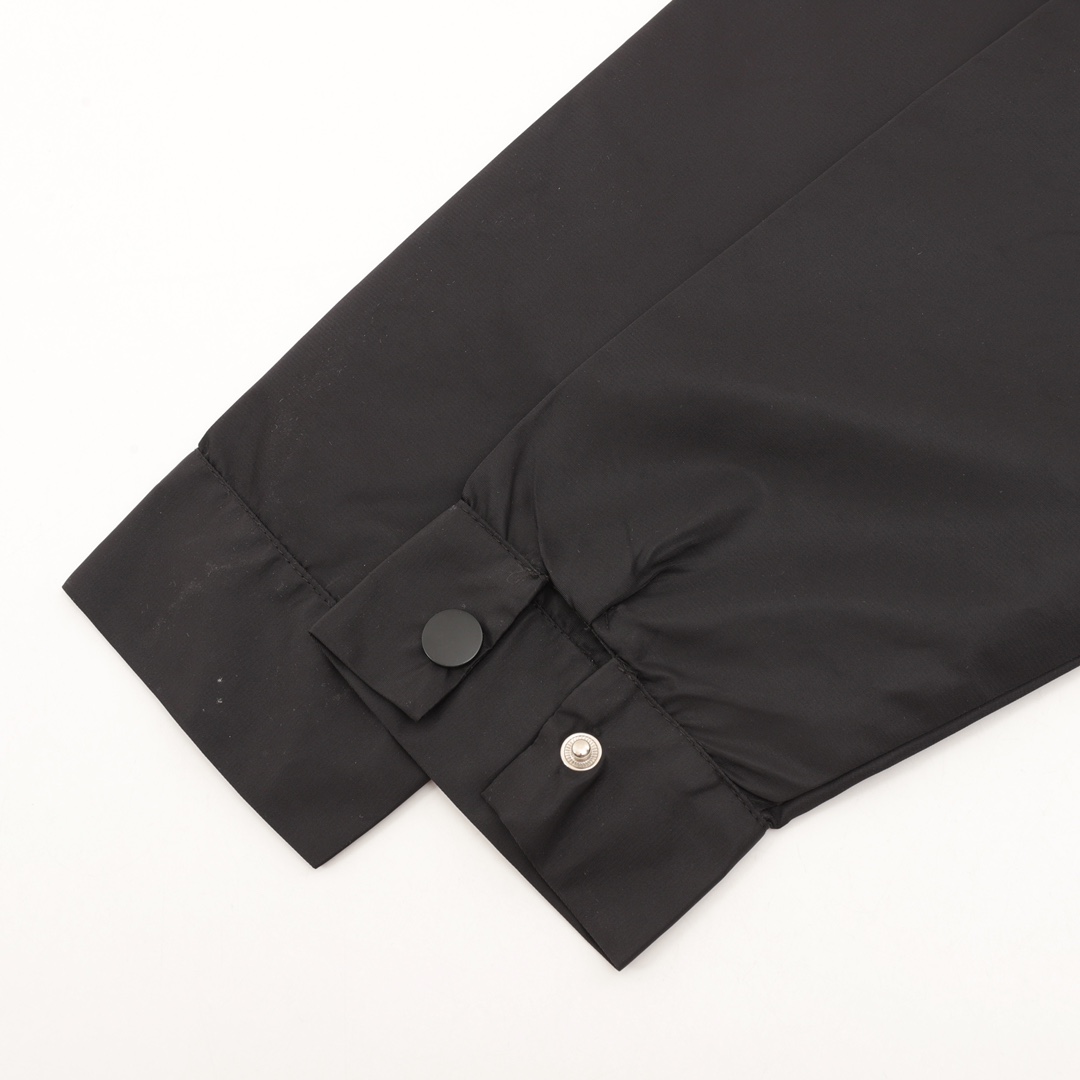 【PRADA  公式旗艦店】プラダ  ジャケット着 好評に付き再入荷！241111