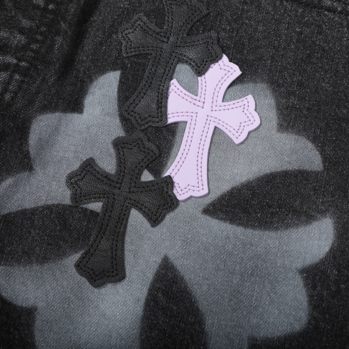 【CHROME HEARTS  公式旗艦店】クロムハーツ ジーパン  ご好評に付き再入荷  240831