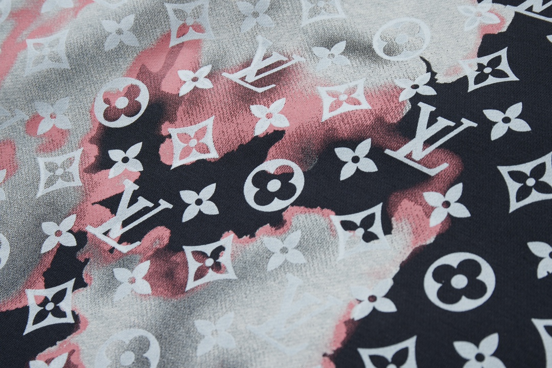 【LOUIS VUITTON  公式旗艦店】ルイヴィトン 丸首の衛衣 スウェット ご好評に付き再入荷  240902