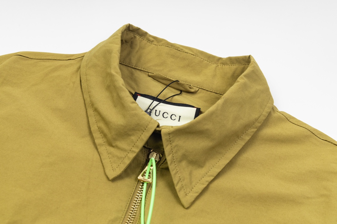 【GUCCI  公式旗艦店】グッチ  ジャケット着 好評に付き再入荷 240826