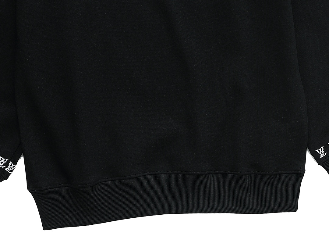 【LOUIS VUITTON  公式旗艦店】ルイヴィトン 丸首の衛衣 スウェット ご好評に付き再入荷 240811