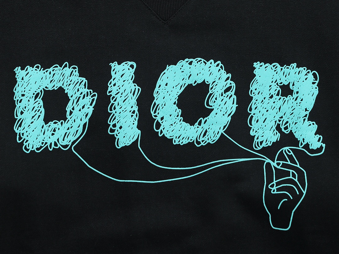 【DIOR  公式旗艦店】ディオール  丸首の衛衣 ご好評に付き再入荷 240817