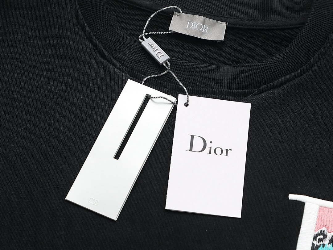 【DIOR  公式旗艦店】ディオール  丸首の衛衣 ご好評に付き再入荷 240817