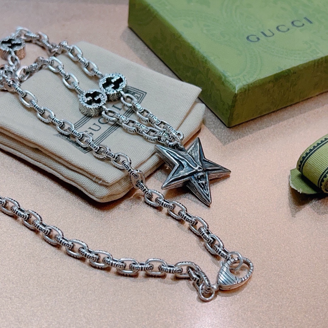 【GUCCI】ネックレス、新しいネックレス万能シンプルファッションオーナメント 240815
