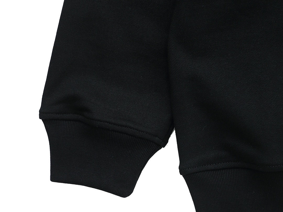 【DIOR  公式旗艦店】ディオール  丸首の衛衣 ご好評に付き再入荷 240817