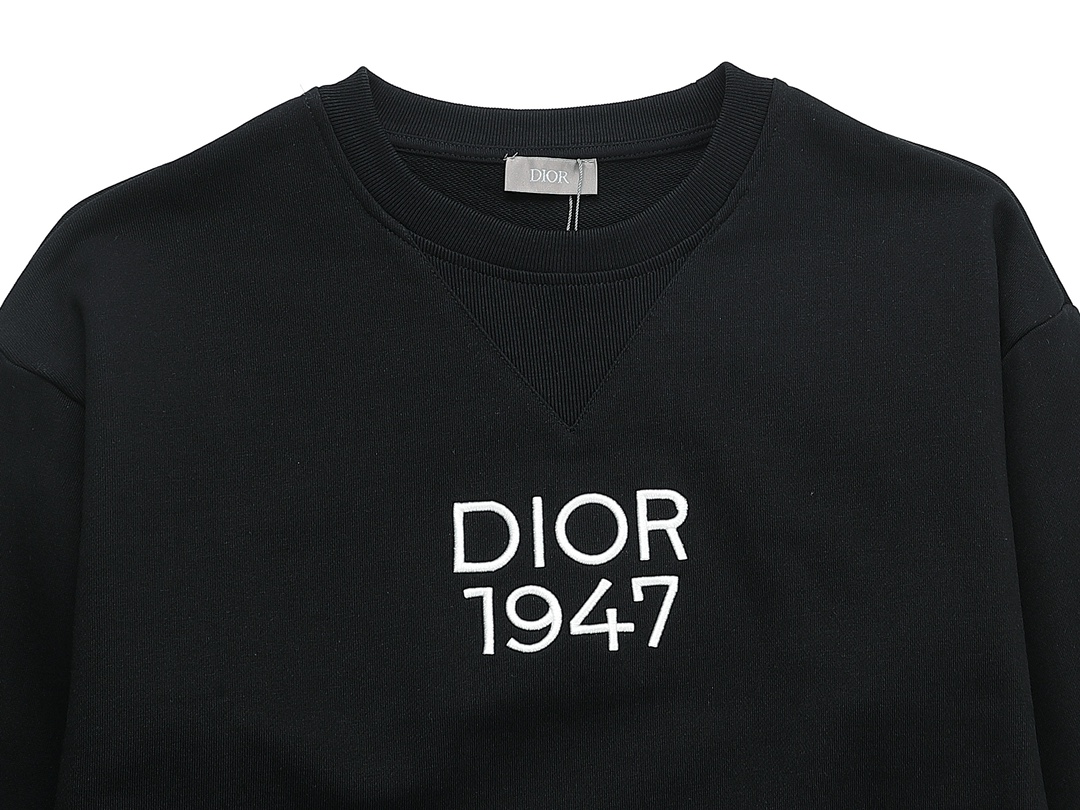 【DIOR  公式旗艦店】ディオール  丸首の衛衣 ご好評に付き再入荷 240817