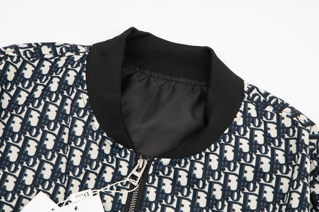 【DIOR  公式旗艦店】 ディオール  ジャケット着 好評に付き再入荷 240827