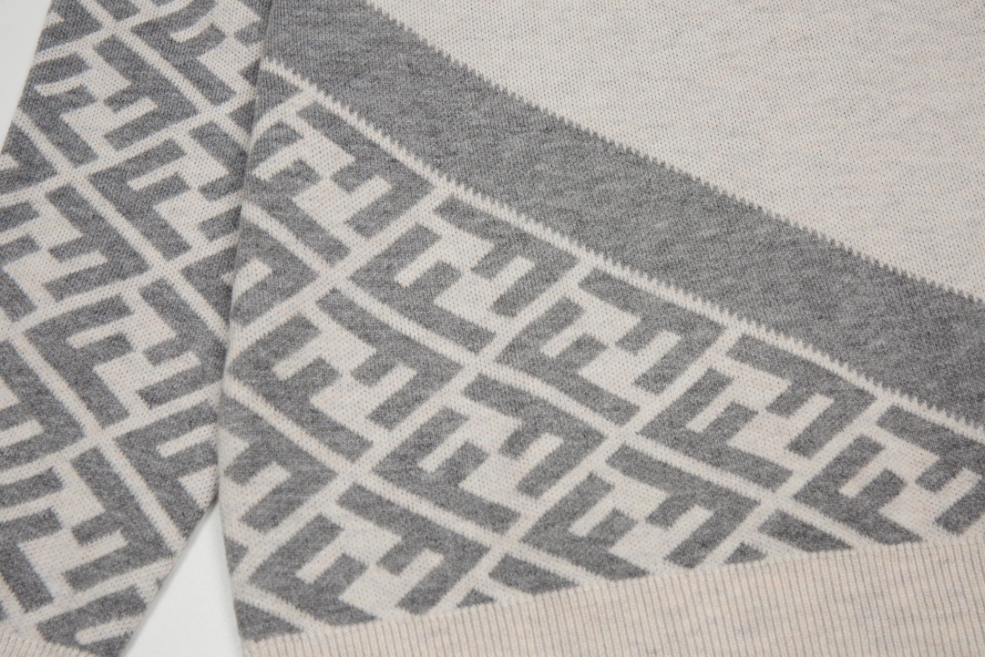 【FENDI  公式旗艦店】フェンディ セーター好評に付き再入荷！ 241031