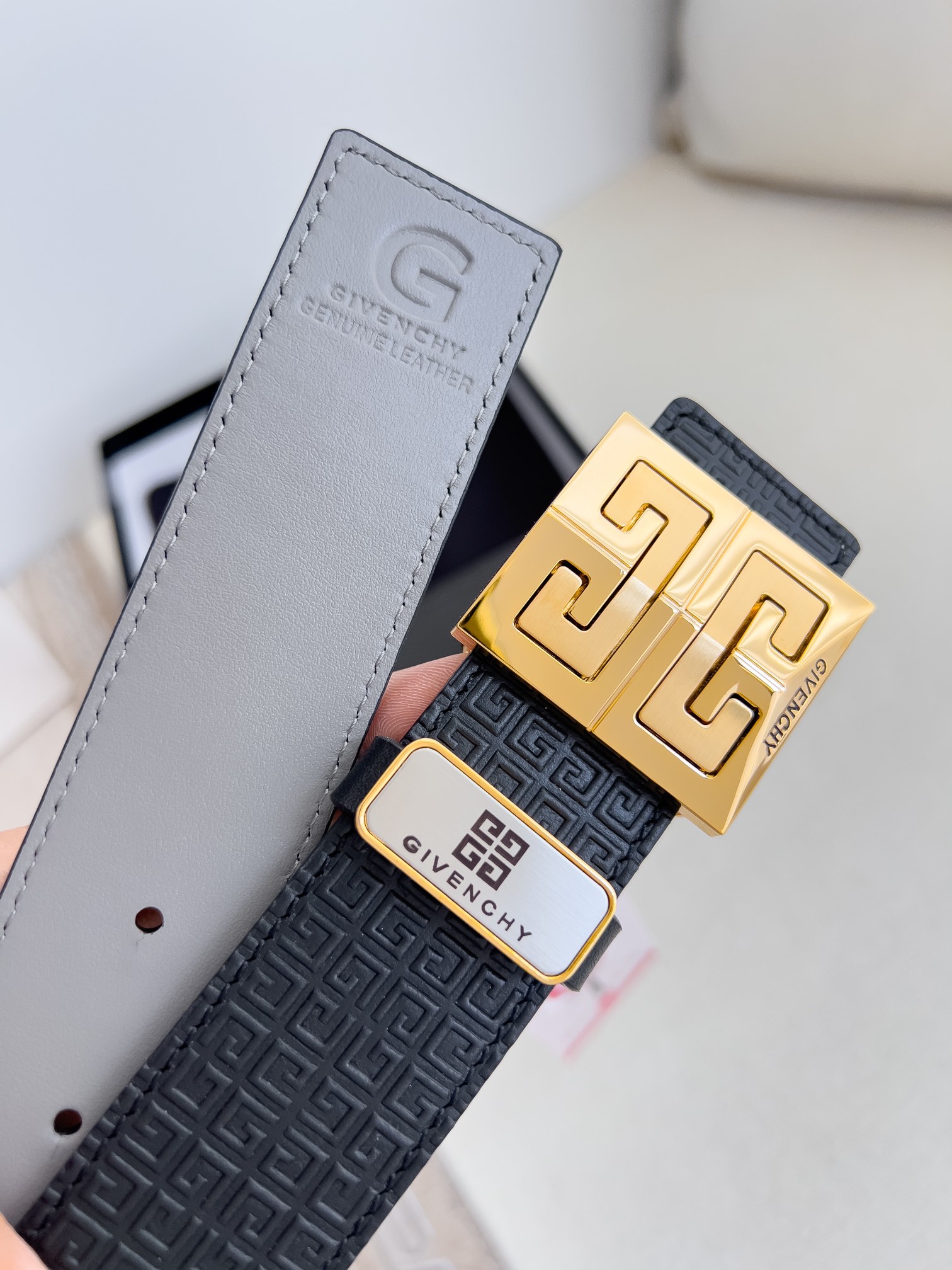 【GIVENCHY】(ジバンシー) 3.5cmベルト メンズ 240903