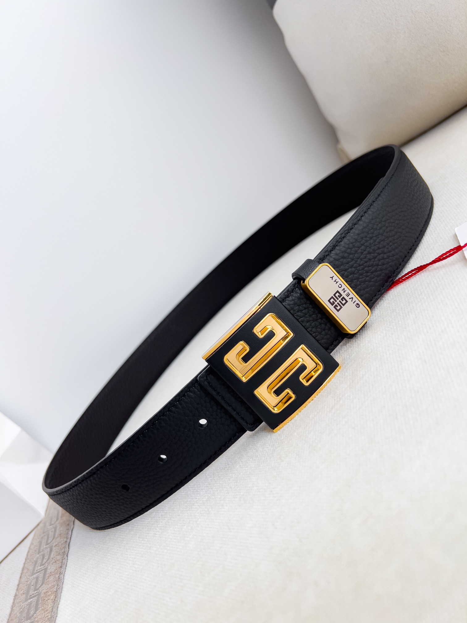 【GIVENCHY】(ジバンシー) 3.5cmベルト メンズ 240903