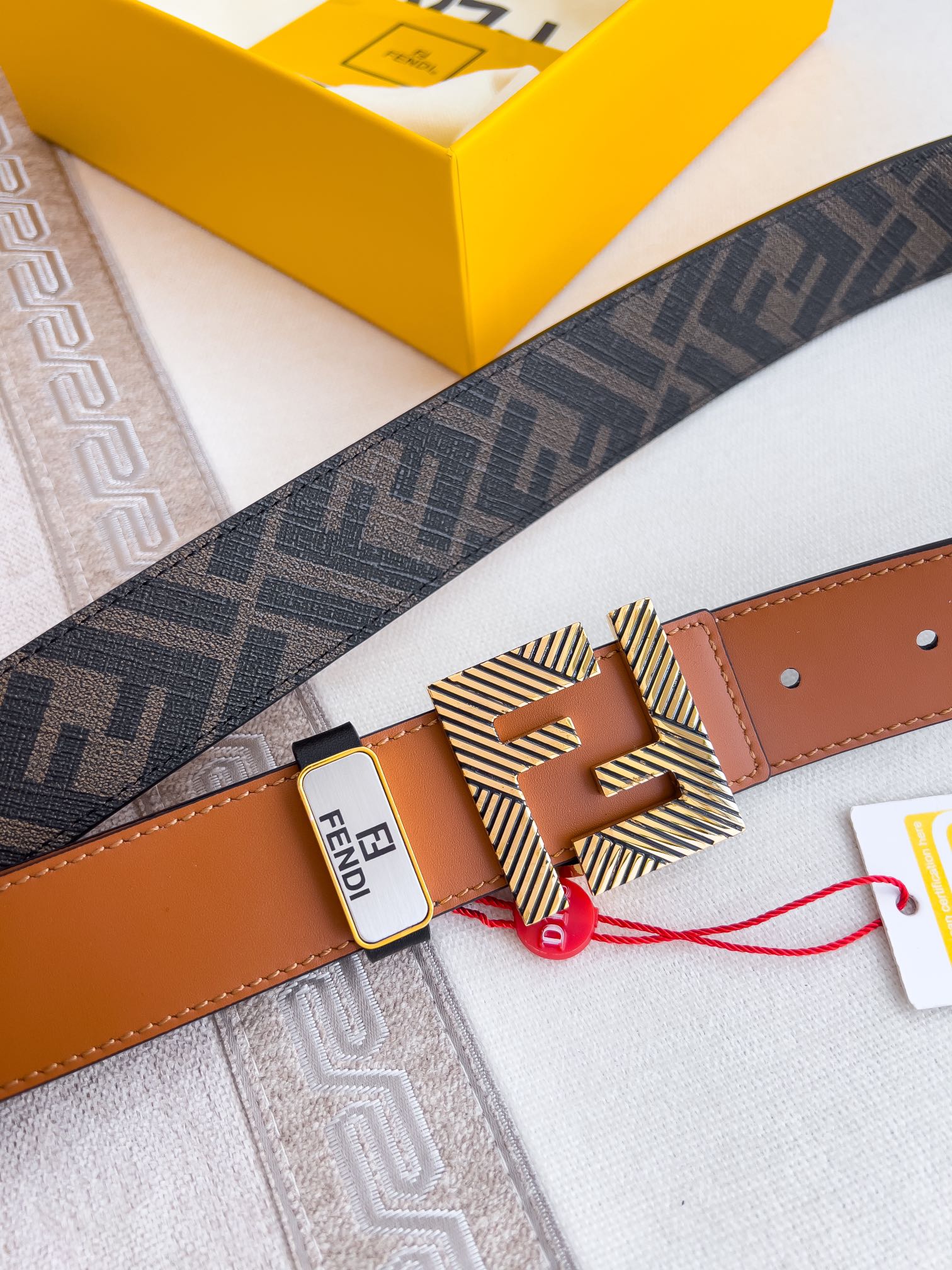 【FENDI】(フェンディ) 3.5cmベルト メンズ 240903