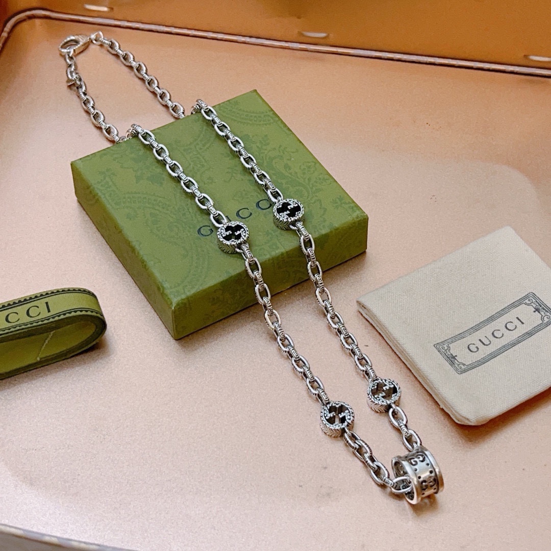 【GUCCI】ネックレス、新しいネックレス万能シンプルファッションオーナメント 240815