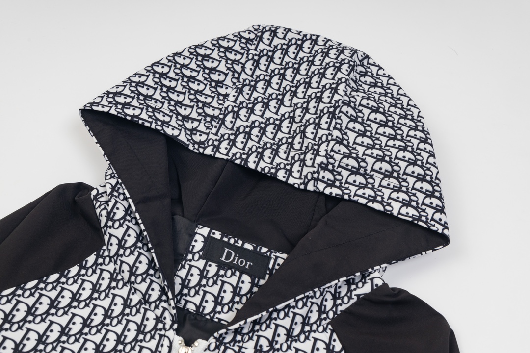 【DIOR  公式旗艦店】ディオール   ジャケット着 好評に付き再入荷！ 240920