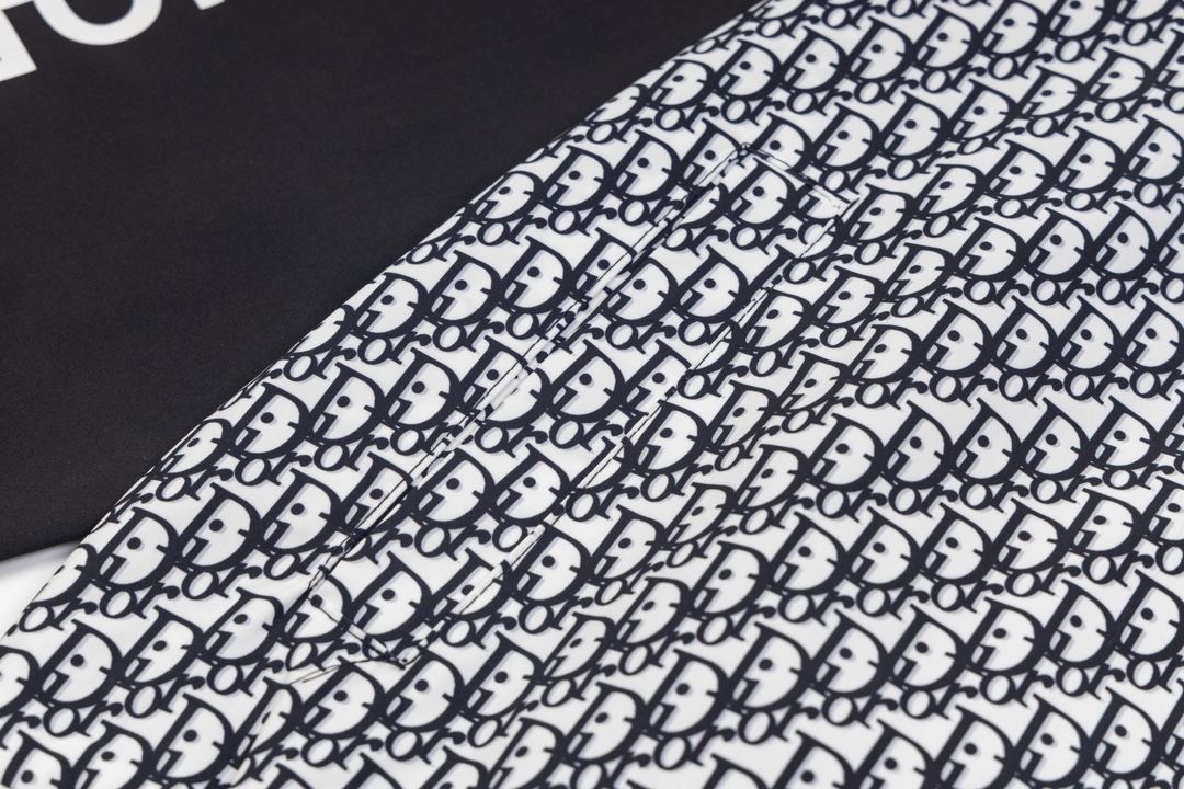 【DIOR  公式旗艦店】ディオール   ジャケット着 好評に付き再入荷！ 240920