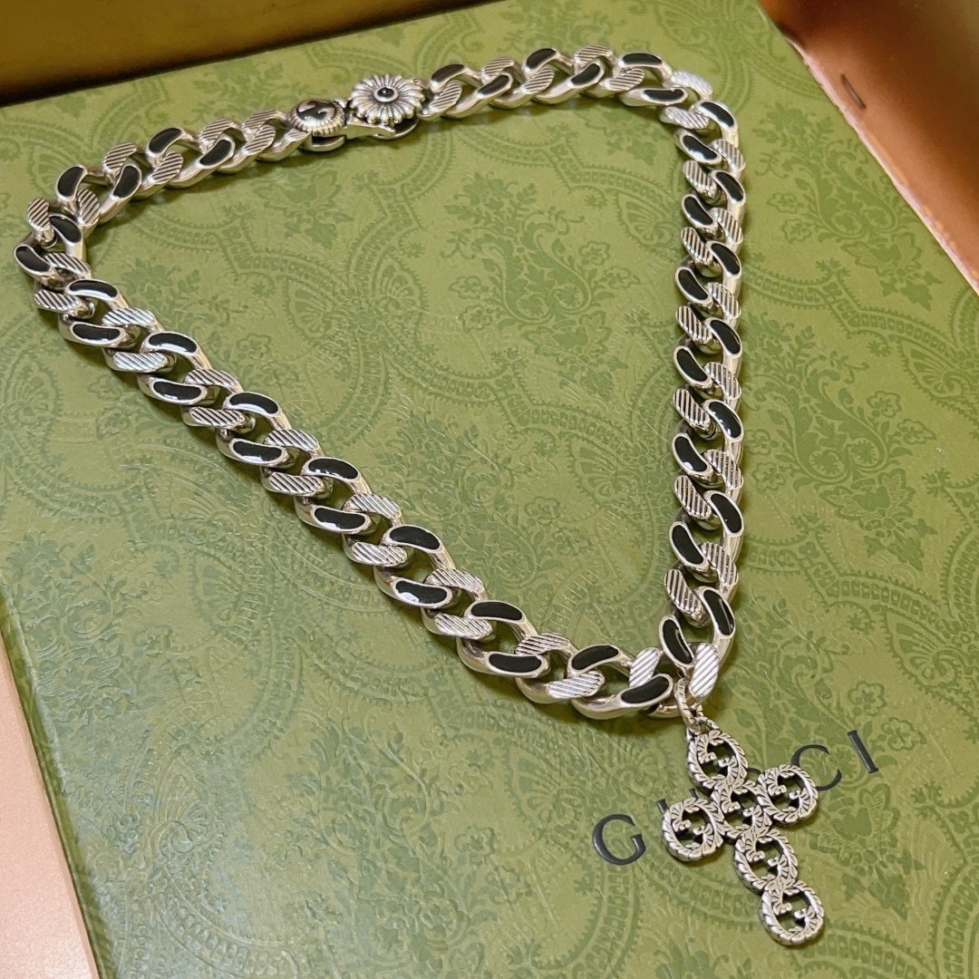 【GUCCI】ネックレス、新しいネックレス万能シンプルファッションオーナメント 240815