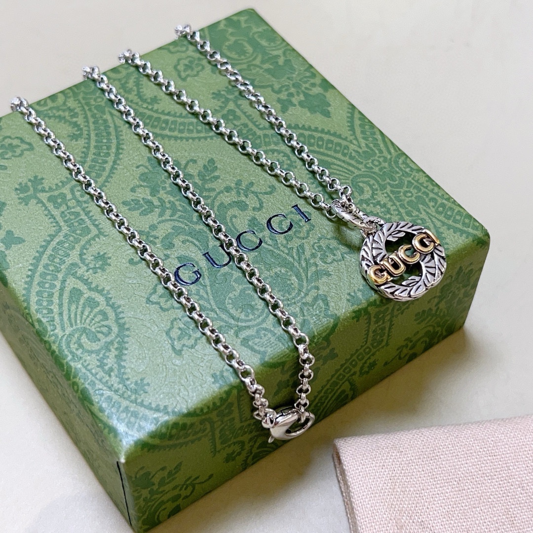 【GUCCI】ネックレス、新しいネックレス万能シンプルファッションオーナメント 240815