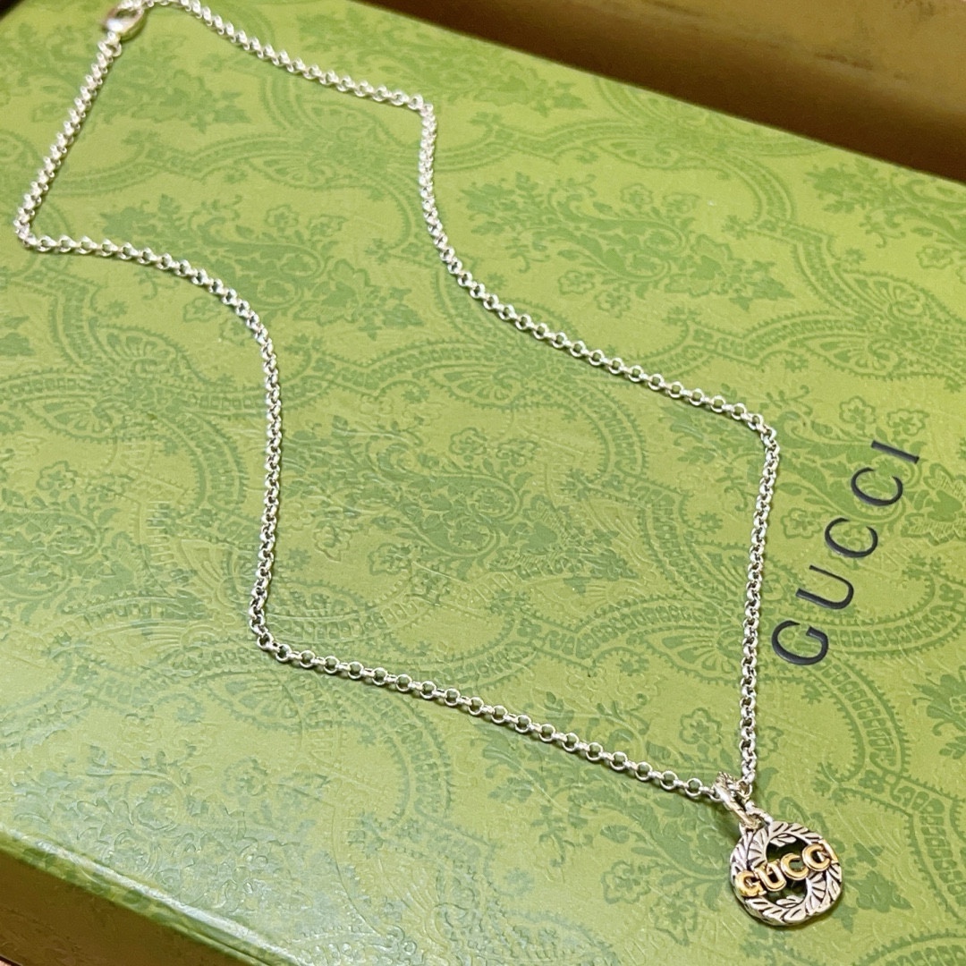【GUCCI】ネックレス、新しいネックレス万能シンプルファッションオーナメント 240815