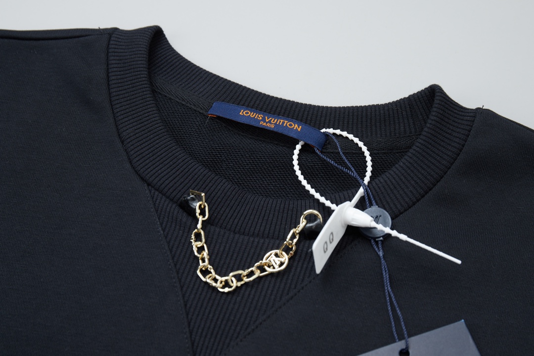 【LOUIS VUITTON  公式旗艦店】ルイヴィトン 丸首の衛衣 スウェット ご好評に付き再入荷 240811