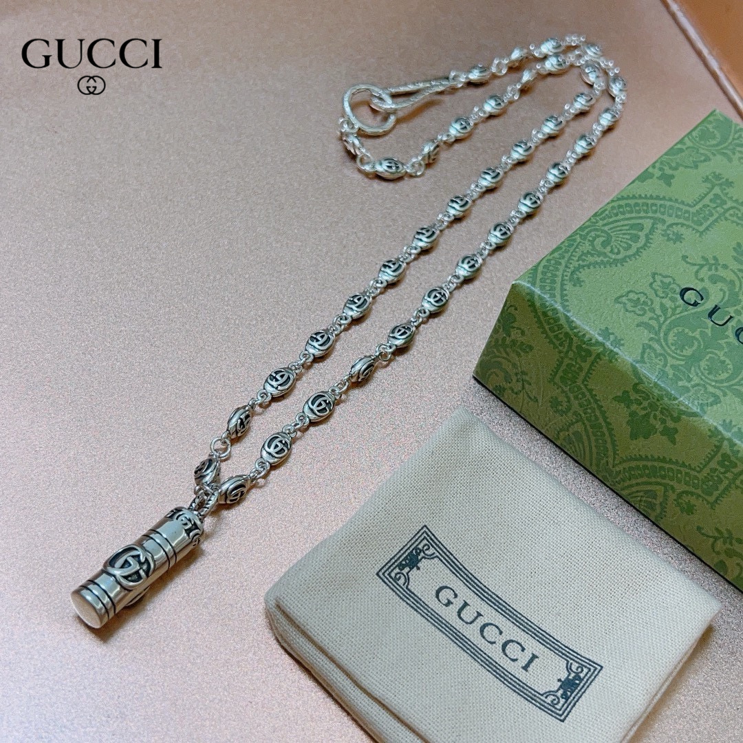 【GUCCI】ネックレス、新しいネックレス万能シンプルファッションオーナメント 240815