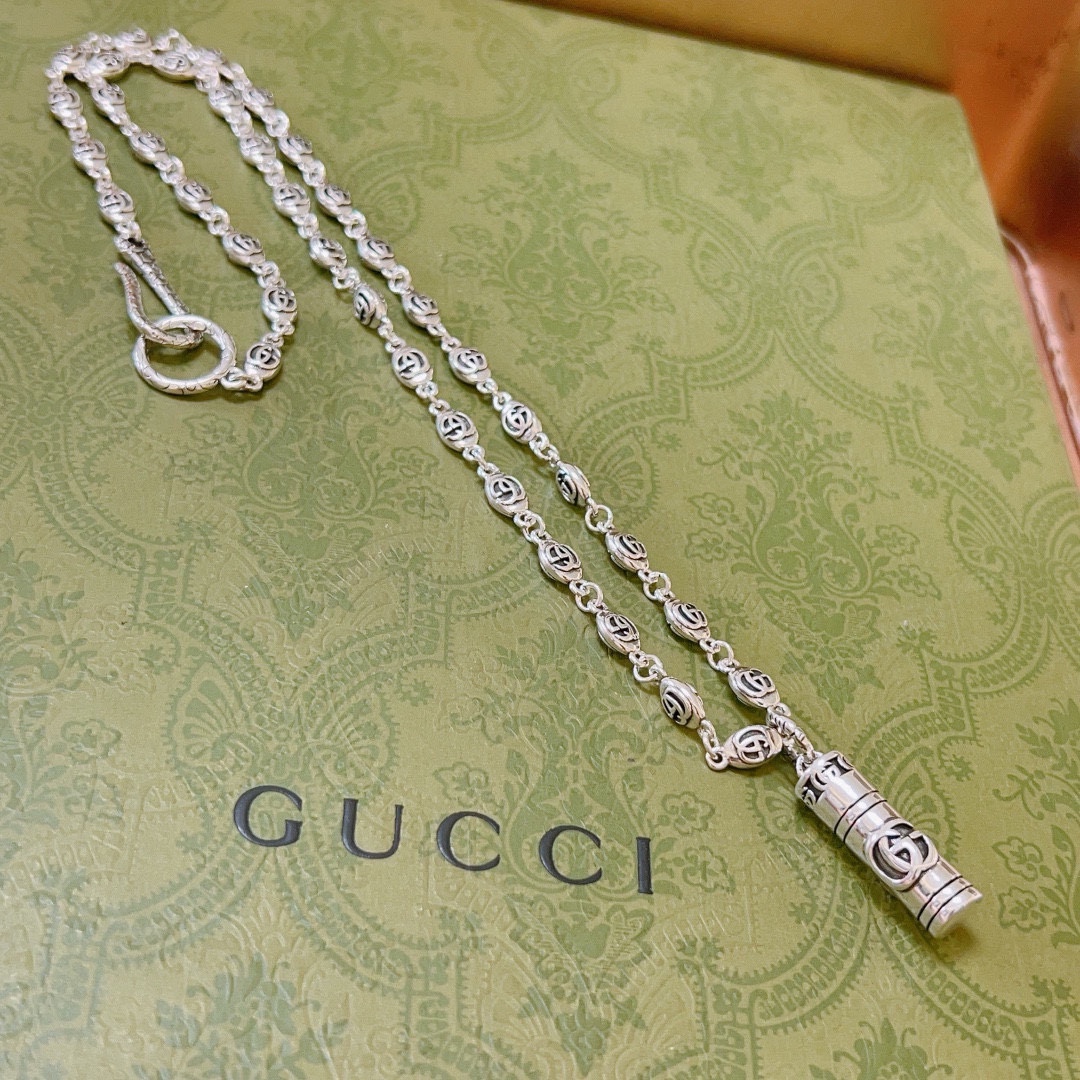 【GUCCI】ネックレス、新しいネックレス万能シンプルファッションオーナメント 240815