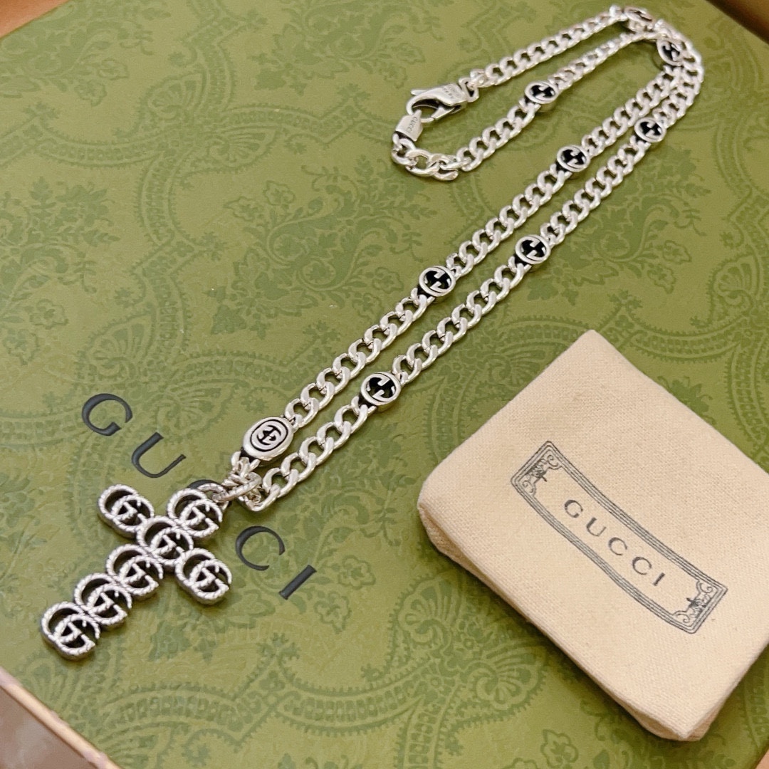 【GUCCI】ネックレス、新しいネックレス万能シンプルファッションオーナメント 240815