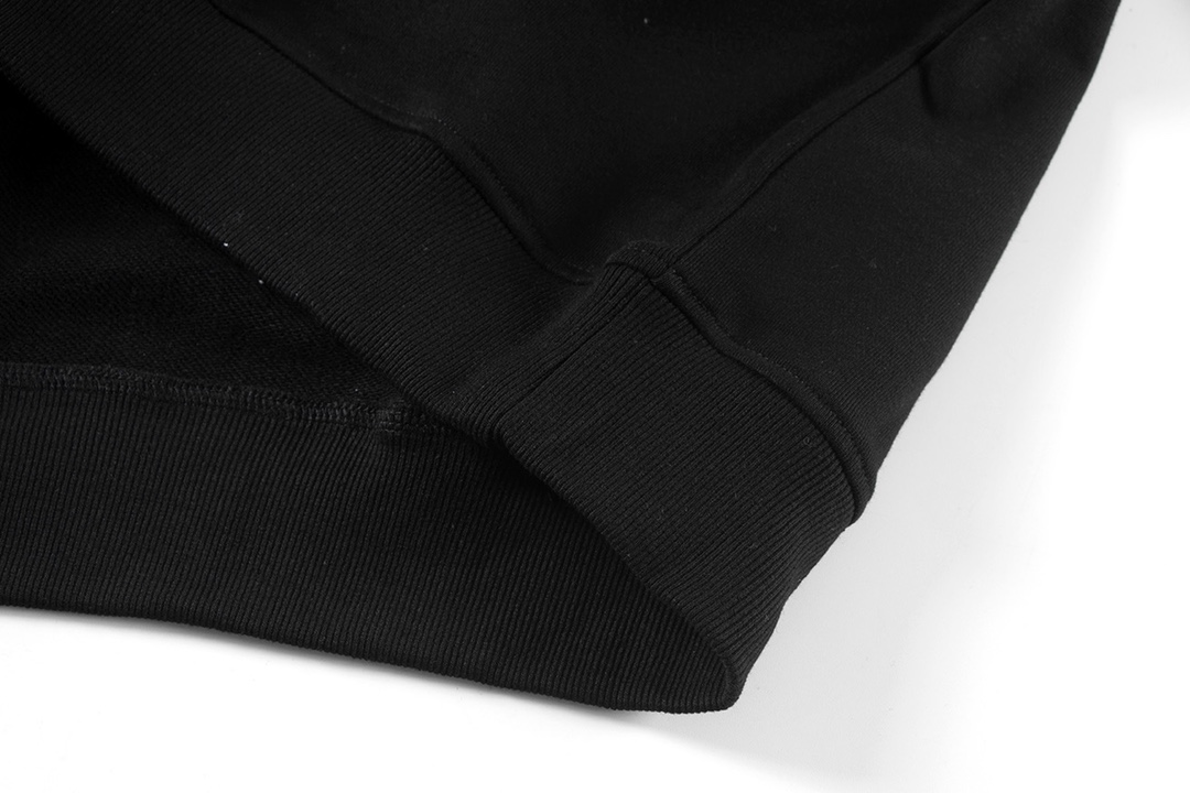 【CHROME HEARTS 公式旗艦店】クロムハーツ  丸首の衛衣  スウェットご好評に付き再入荷 240817