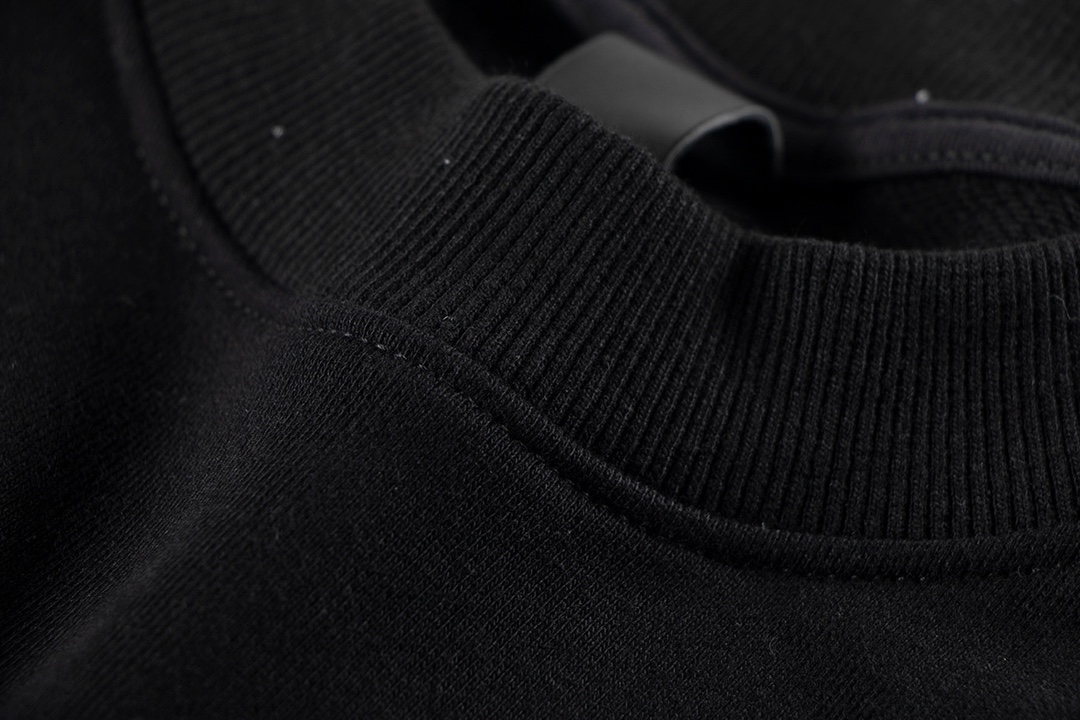 【CHROME HEARTS 公式旗艦店】クロムハーツ  丸首の衛衣  スウェットご好評に付き再入荷 240817