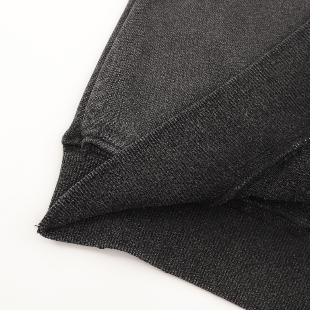 【BALENCIAGA 公式旗艦店】バレンシアガ 丸首の衛衣 スウェット ご好評に付き再入荷！241120