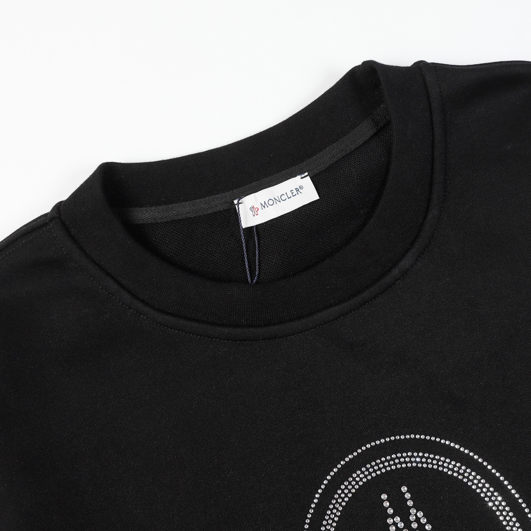 【MONCLER 公式旗艦店】モンクレール  丸首の衛衣 スウェットご好評に付き再入荷！