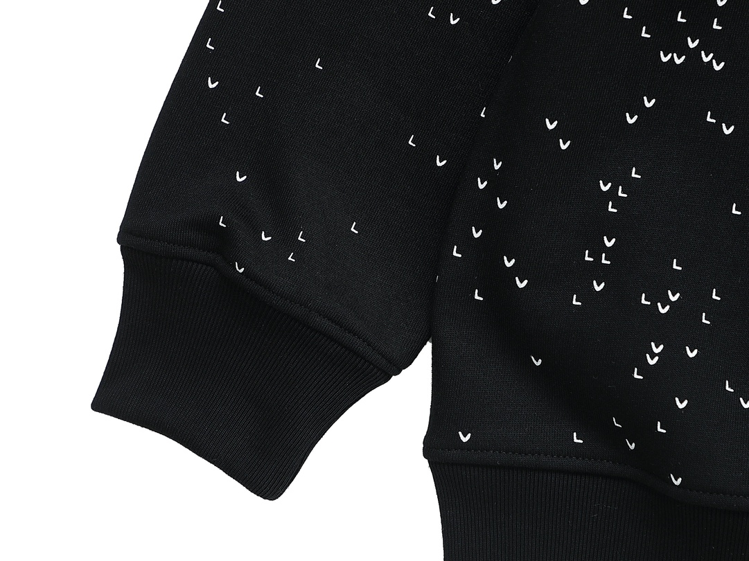 【LOUIS VUITTON  公式旗艦店】ルイヴィトン  丸首の衛衣 スウェットご好評に付き再入荷 240829