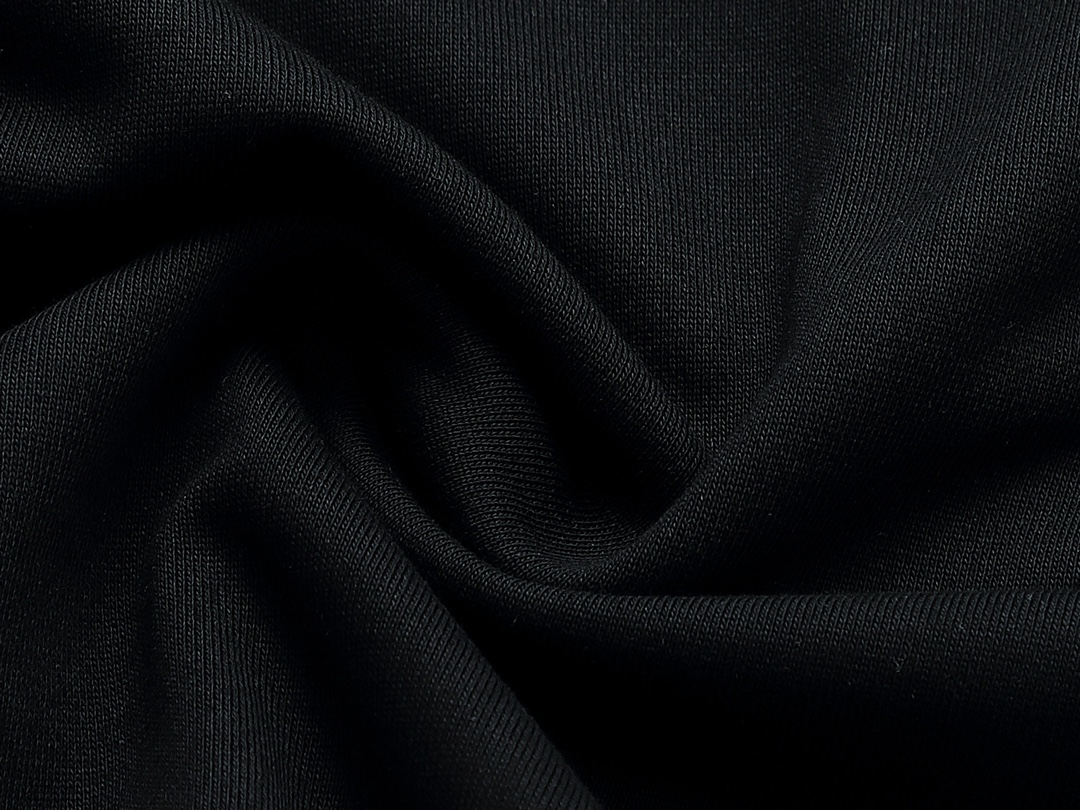 【PRADA 公式旗艦店】プラダ  丸首の衛衣 スウェットご好評に付き再入荷 240828