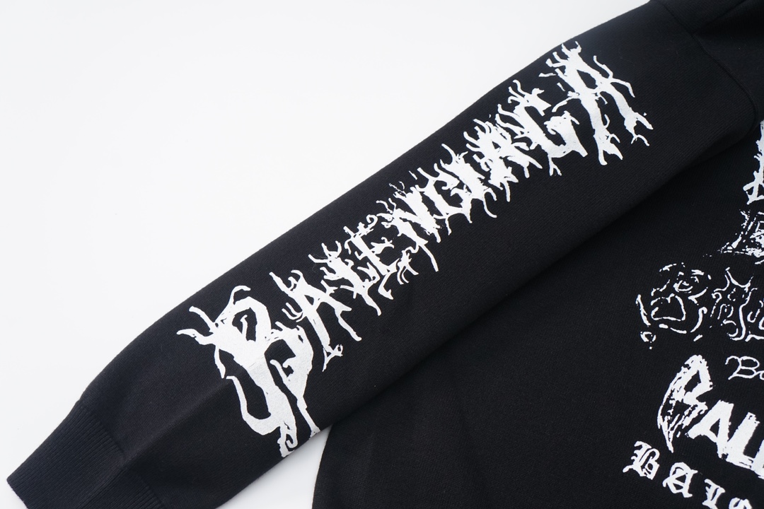 【BALENCIAGA  公式旗艦店】バレンシアガ   セーター好評に付き再入荷！ 241101