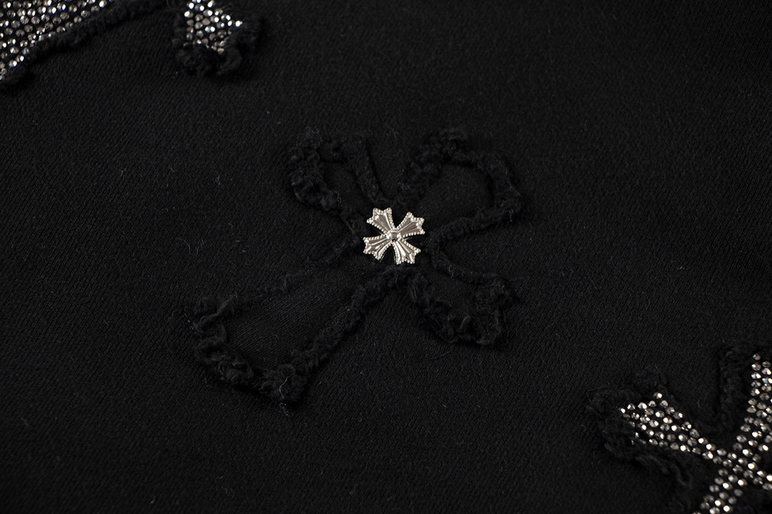 【CHROME HEARTS 公式旗艦店】クロムハーツ  丸首の衛衣 スウェット ご好評に付き再入荷241114