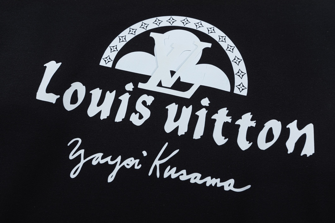 【LOUIS VUITTON  公式旗艦店】ルイヴィトン  丸首の衛衣 スウェットご好評に付き再入荷 240829