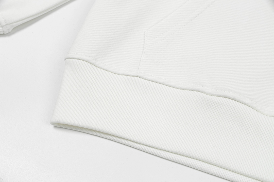 【GIVENCHY  公式旗艦店】ジバンシー パーカー スウェット ご好評に付き再入荷 240830