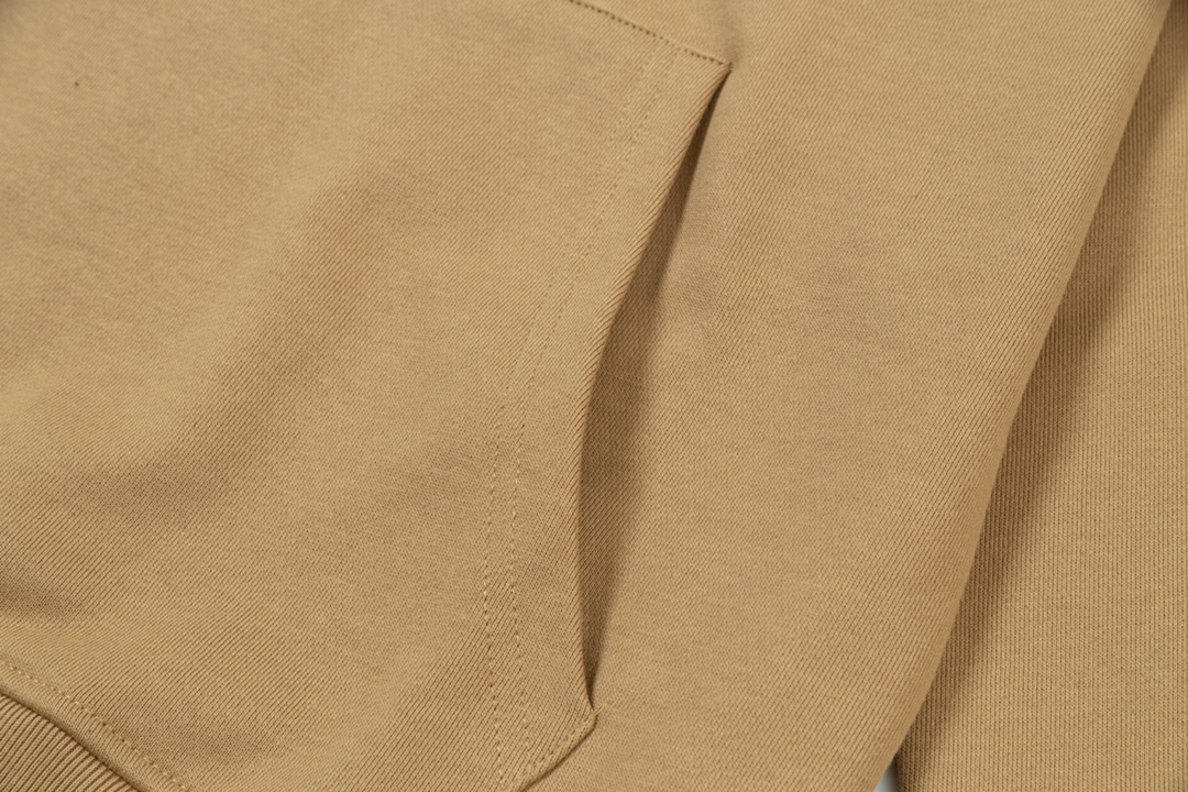 【BURBERRY  公式旗艦店】バーバリー パーカー  スウェットご好評に付き再入荷 240830