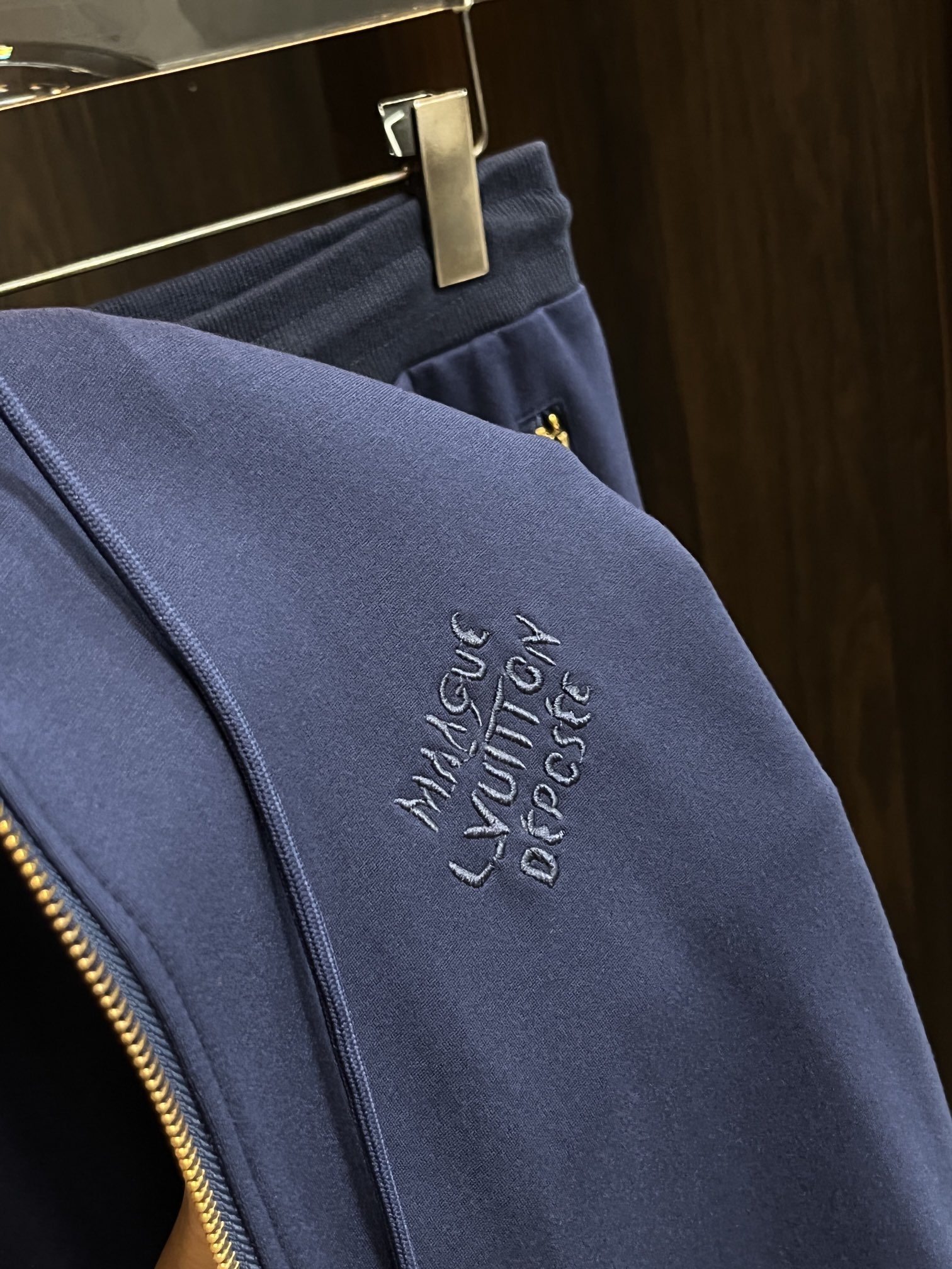 【LOUIS VUITTON】ルイヴィトン スーツ  男女兼用【即日出荷】241024