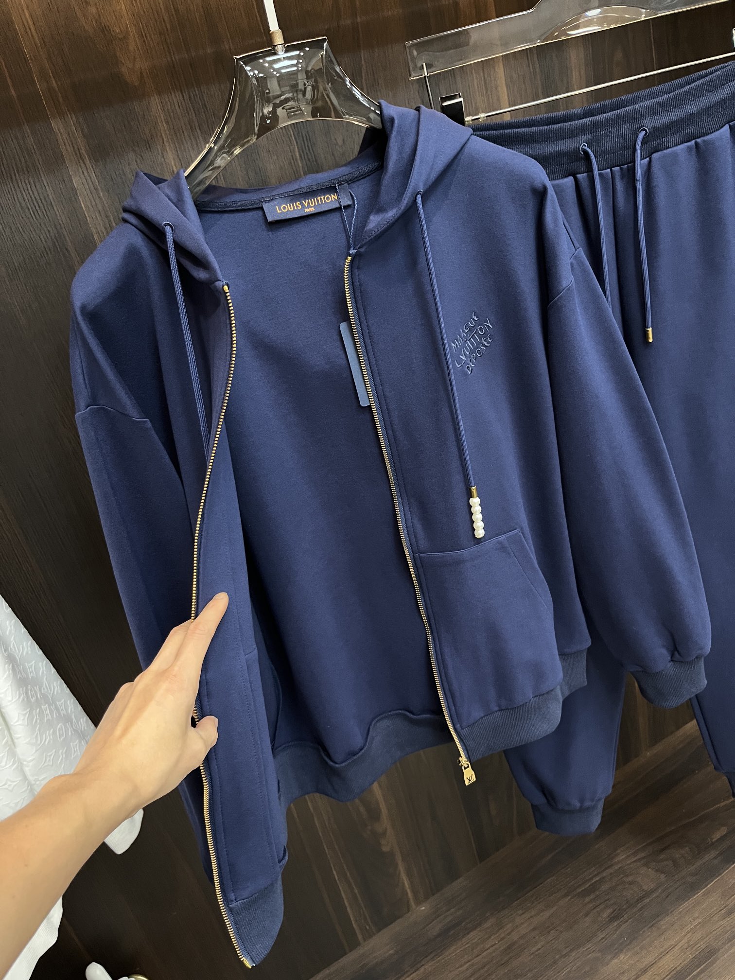 【LOUIS VUITTON】ルイヴィトン スーツ  男女兼用【即日出荷】241024