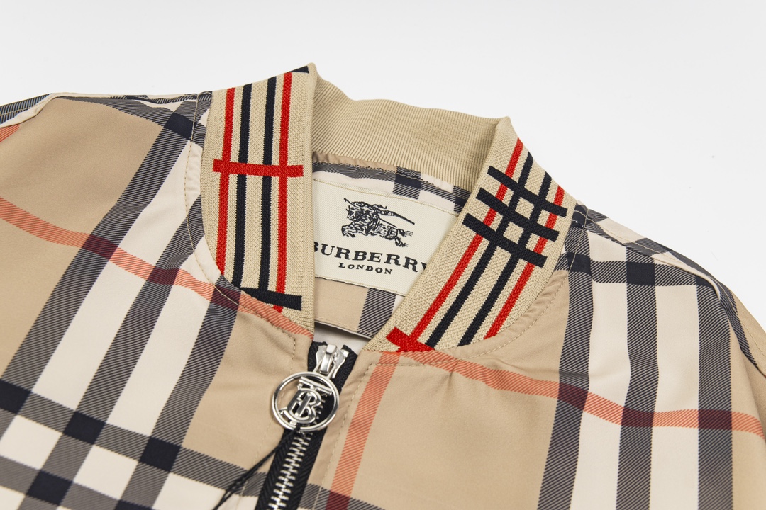 【BURBERRY 公式旗艦店】バーバリー  ジャケット着ご好評に付き再入荷！240924