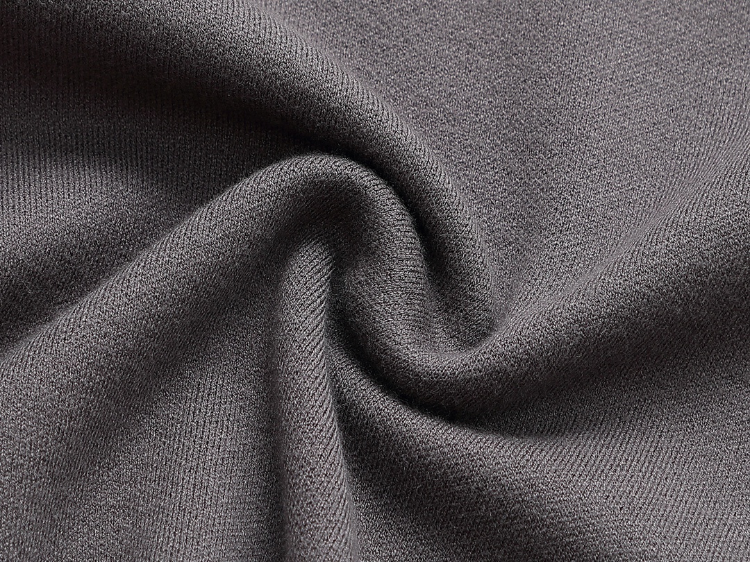 【LOUIS VUITTON 公式旗艦店】ルイヴィトン  セーター好評に付き再入荷！ 240927