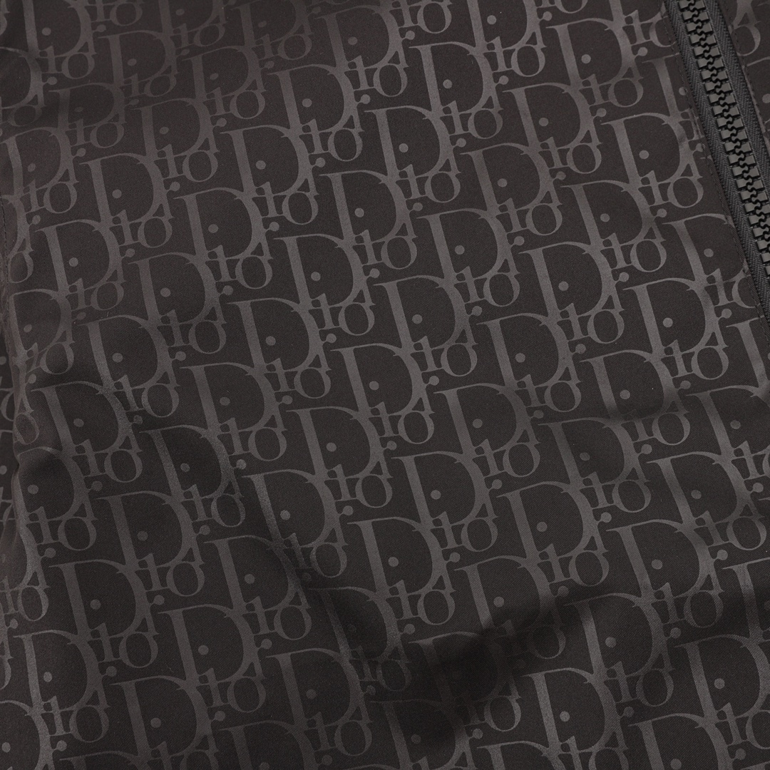 【DIOR  公式旗艦店】ディオール ジャケット着 好評に付き再入荷！241111