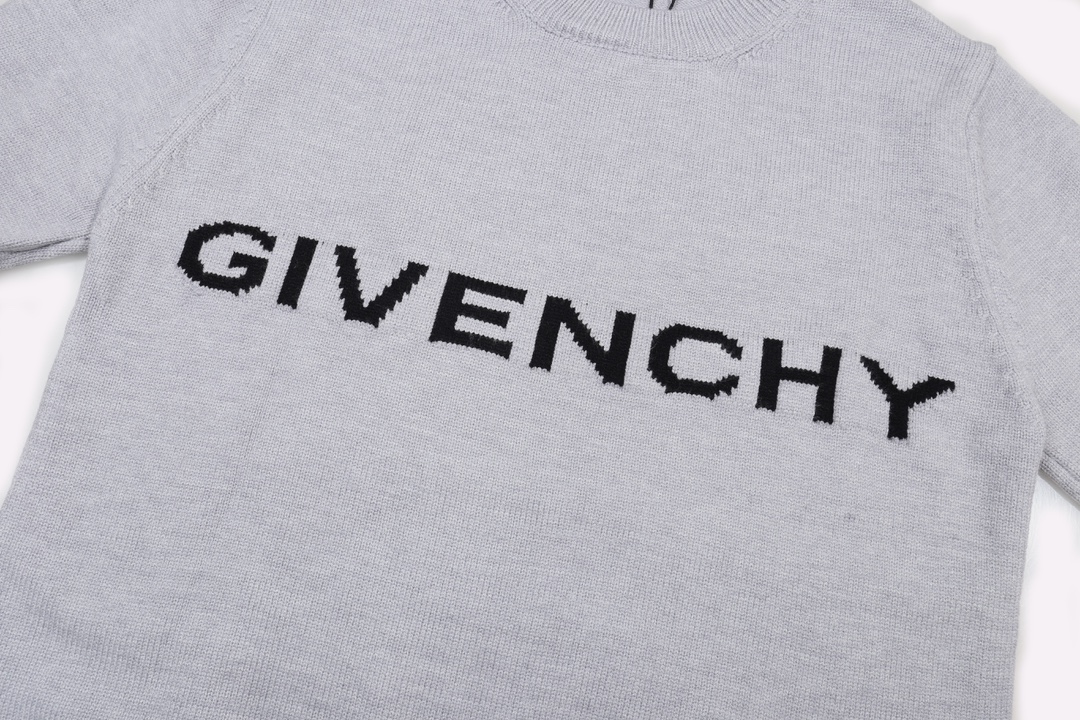 【GIVENCHY   公式旗艦店】ジバンシー  セーター好評に付き再入荷！ 241031